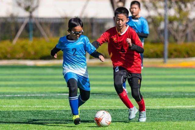 意甲-阿德利处子球吉鲁特奥破门 AC米兰3-1罗马